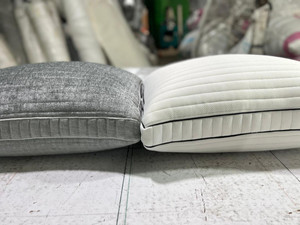 بالش مدیکال سفید و طوسی